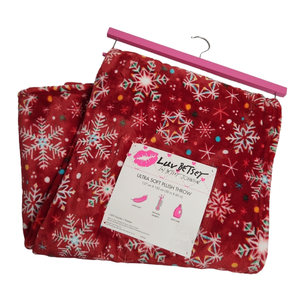 Betsey Johnson Red Snowflake Christmas Oversized Throw Blanket Plush